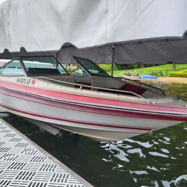 1988 Sea Ray 18ft boat