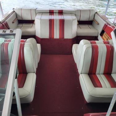 1988 Sea Ray 18ft boat