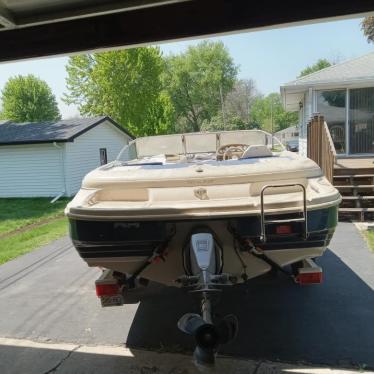 1997 Glastron 17ft boat