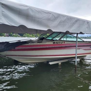 1988 Sea Ray 18ft boat