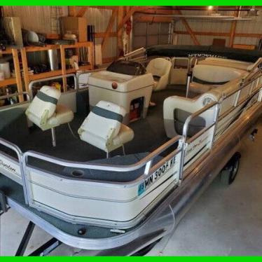 2006 Sun Tracker signature series fishin barge