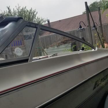 1989 Larson 17ft boat