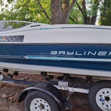 1991 Bayliner 19ft boat