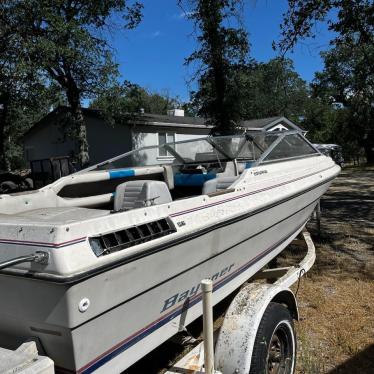 1982 Bayliner 19ft boat