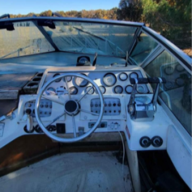 1983 Sea Ray sundancer 26ft boat