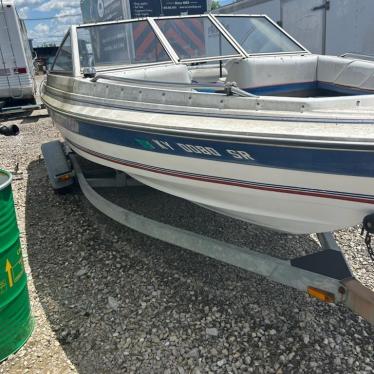 1993 Bayliner 18ft boat