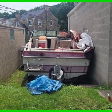 Cobia Boat 19’ Sportster Fiberglass Runabout Boat Outboard Motor & Trailer 1986