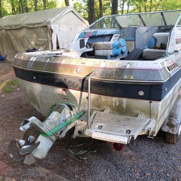 1986 Bayliner 21ft boat