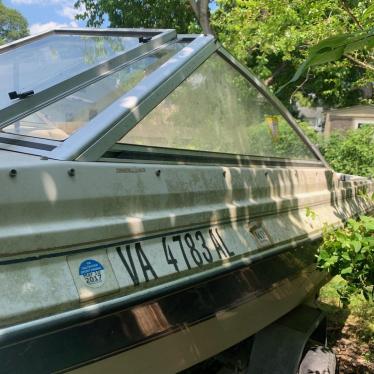 1995 Bayliner 18ft boat