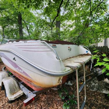 1993 Sea Ray 22ft boat