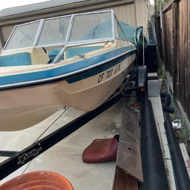 1979 Glastron 15ft boat