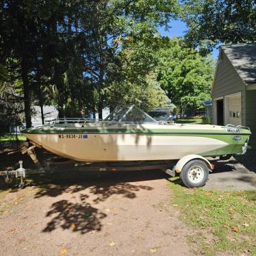 1974 Glastron 18ft boat