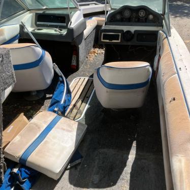 1991 Sea Ray 18ft boat