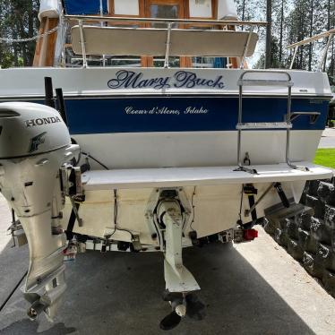 1984 Bayliner 28ft boat