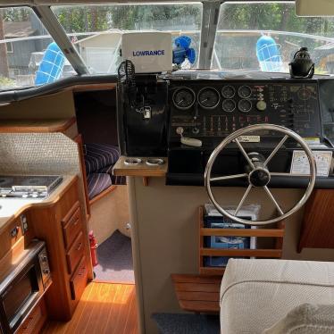 1984 Bayliner 28ft boat