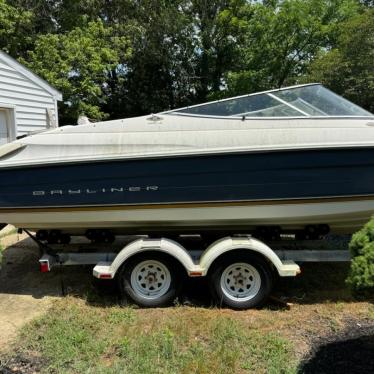 1989 Bayliner 17ft boat