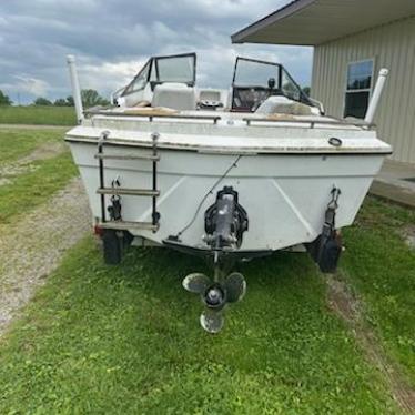 1978 Bayliner 18ft boat