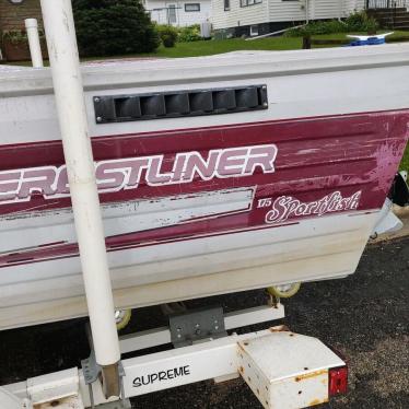 1993 Crestliner 17ft boat