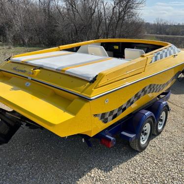 1989 Wellcraft scarab excel 21