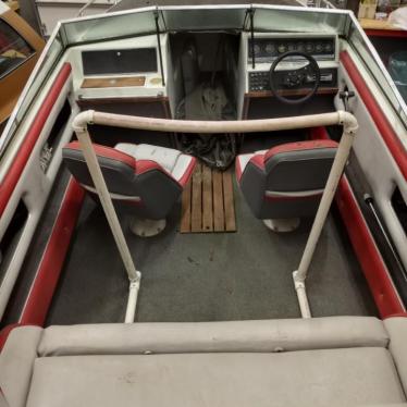 1989 Four Winns 21ft boat