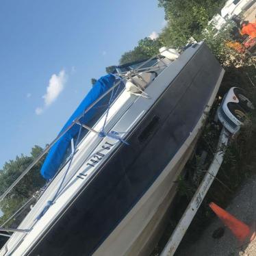 1986 Four Winns 21ft boat