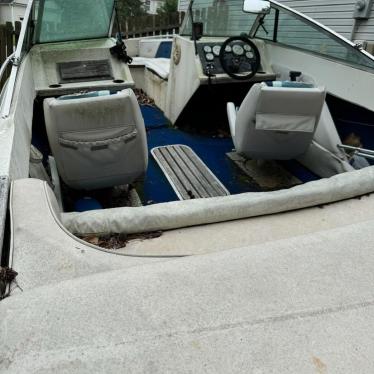 1988 Stingray 19ft boat