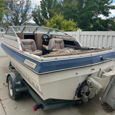 1985 Bayliner 19ft boat