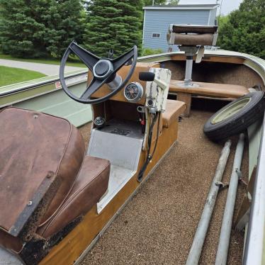 1961 Starcraft 15ft boat