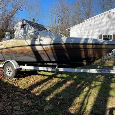 2001 Four Winns 18ft boat