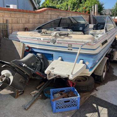 1988 Bayliner capri 17ft boat