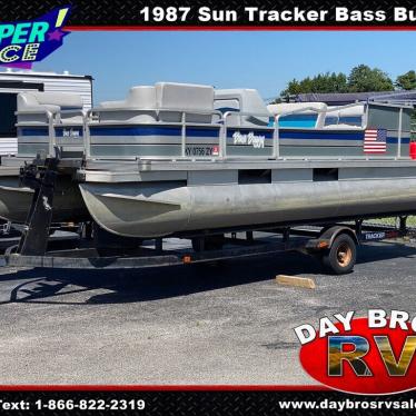 1987 Sun Tracker bass buggy