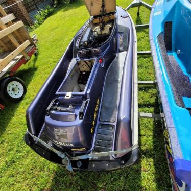 1995 Yamaha wave runner 9ft boat