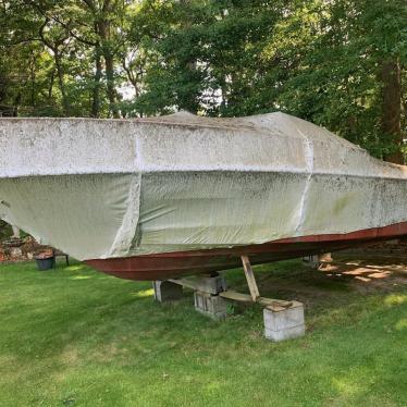 1984 Sea Ray 23ft boat