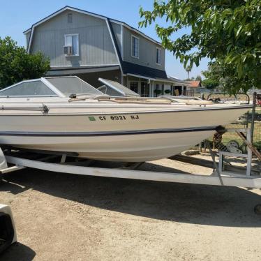 1984 Bayliner 18ft boat