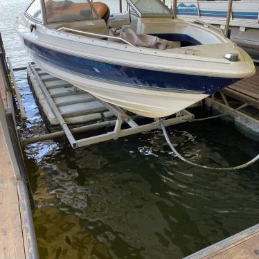 1997 Bayliner 20ft boat