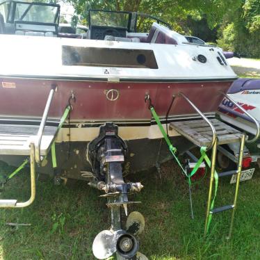 1990 Regal 19ft boat