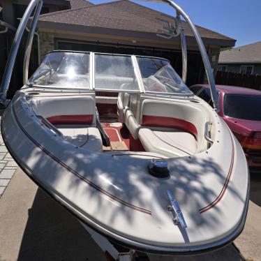 1997 Bayliner 19ft boat