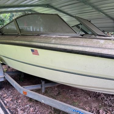 1993 Chaparral 18ft boat