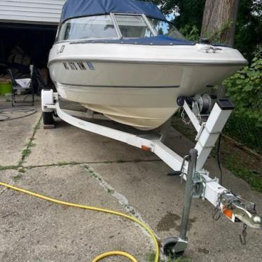 1998 Bayliner 17ft boat