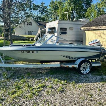 1987 Glastron 16ft boat