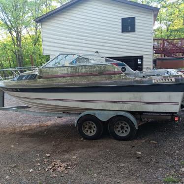 1986 Bayliner 21ft boat