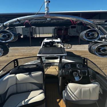 2012 Malibu wakesetter 247 lsv