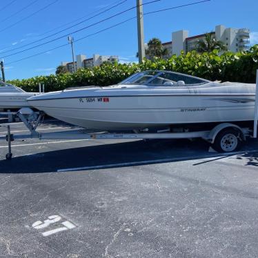 2005 Stingray 19ft boat