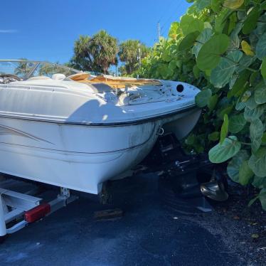 2005 Stingray 19ft boat