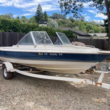 1997 Bayliner 18ft boat