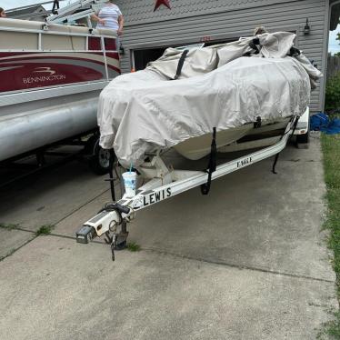 1993 Sea Ray 20ft boat