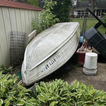 1984 Starcraft 18ft boat