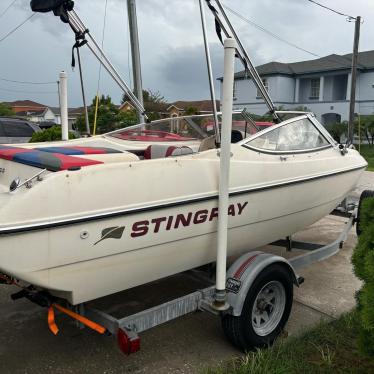 1997 Stingray 18ft boat