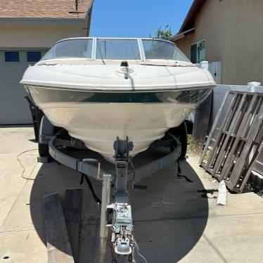 1999 Bayliner 20ft boat