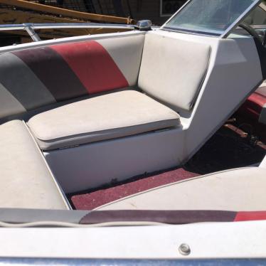 1987 Rinker 18ft boat